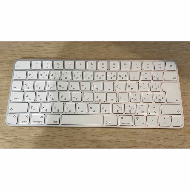 Apple(アップル)のAPPLE Magic Keyboard 日本語 JIS MK2A3J/A スマホ/家電/カメラのPC/タブレット(PC周辺機器)の商品写真