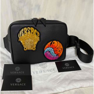 新品 本物正規品 VERSACE メンズ レザー ボディバッグ ベルトバッグ 黒-