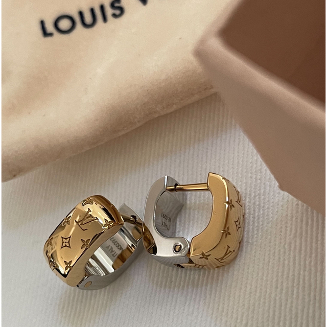 LOUIS VUITTON - VUITTON様専用ルイヴィトン ブックレドレイユ