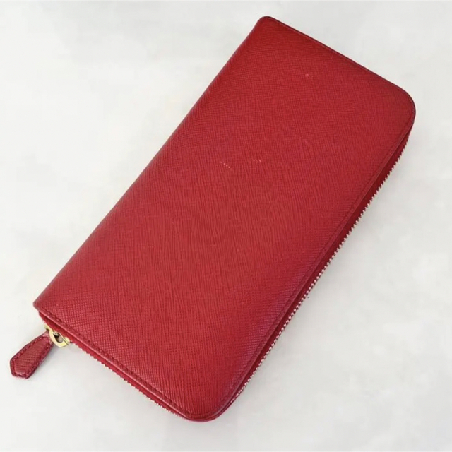 美品✨PRADA 長財布 サフィアーノ トライアングル ロゴプレート 深紅