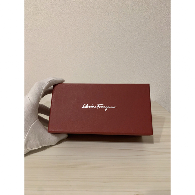 Salvatore Ferragamo(サルヴァトーレフェラガモ)の【極美品】サルバトーレフェラガモ  サングラス(レディース) レディースのファッション小物(サングラス/メガネ)の商品写真