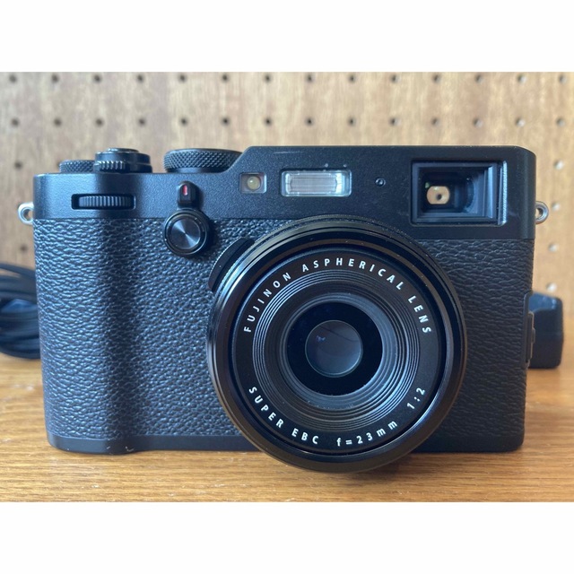 Fujifilm X100F カメラ本体＋SDカード(256GB)美品fujifilm