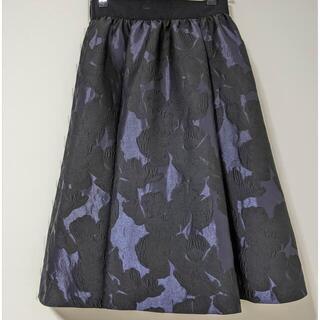 アドーア(ADORE)の新品 ADORE フラワー 刺繍スカート(ロングスカート)