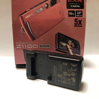 フジフイルム(富士フイルム)のFUJIFILM FinePix Z1100EXR バッテリーチャージャー(コンパクトデジタルカメラ)