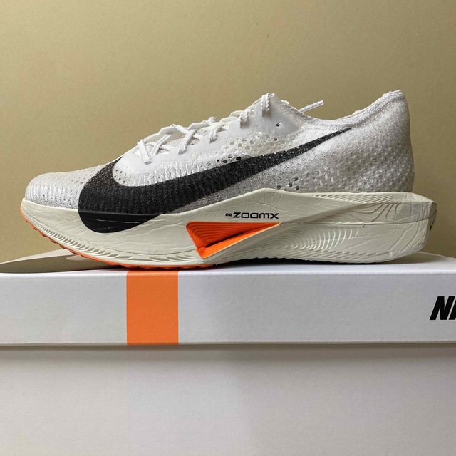 逸品】 NIKE ZOOM X VAPORFLY NEXT%3 メンズ 27.5cm -スニーカー