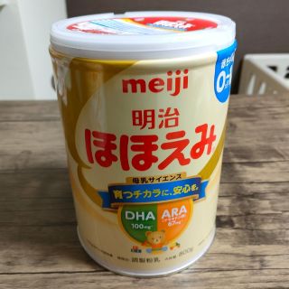 メイジ(明治)のmeiji ほほえみ ミルク缶 大缶 800g(その他)