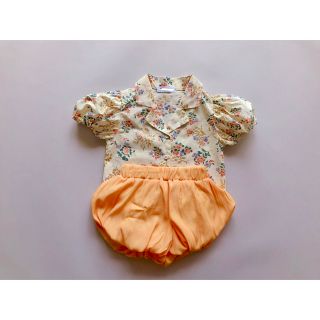 新品　花柄セットアップ　かぼちゃパンツ　フリル　女の子　春夏　可愛い　上下セット(ブラウス)