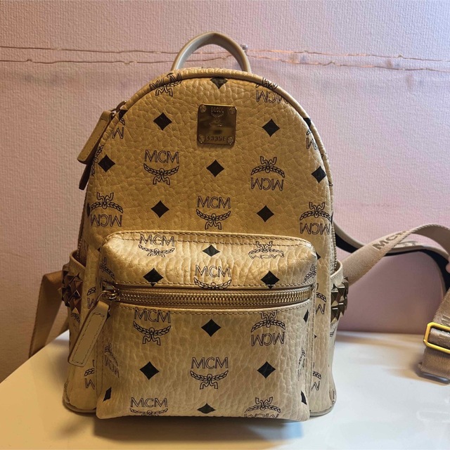 MCM - MCM リュックSサイズ ベージュ の通販 by 💞💞's shop|エムシー