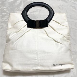 サルヴァトーレフェラガモ(Salvatore Ferragamo)のSalvatore ferragamo フェラガモ トートバッグ バッグ(トートバッグ)