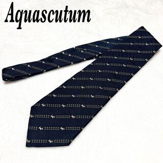 アクアスキュータム(AQUA SCUTUM)のアクアスキュータム　濃紺　ネクタイ　テリア　ビジネス　肉厚シルク100%  高級(ネクタイ)