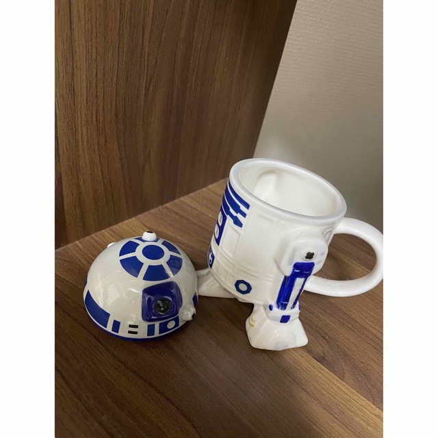【7/23(日)まで！最終値下げ】 STARWARS R2-D2 マグカップ エンタメ/ホビーのおもちゃ/ぬいぐるみ(キャラクターグッズ)の商品写真