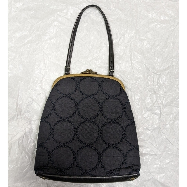 mina perhonen(ミナペルホネン)のミナペルホネン タンバリン カドルバッグ ブラック レディースのバッグ(ハンドバッグ)の商品写真