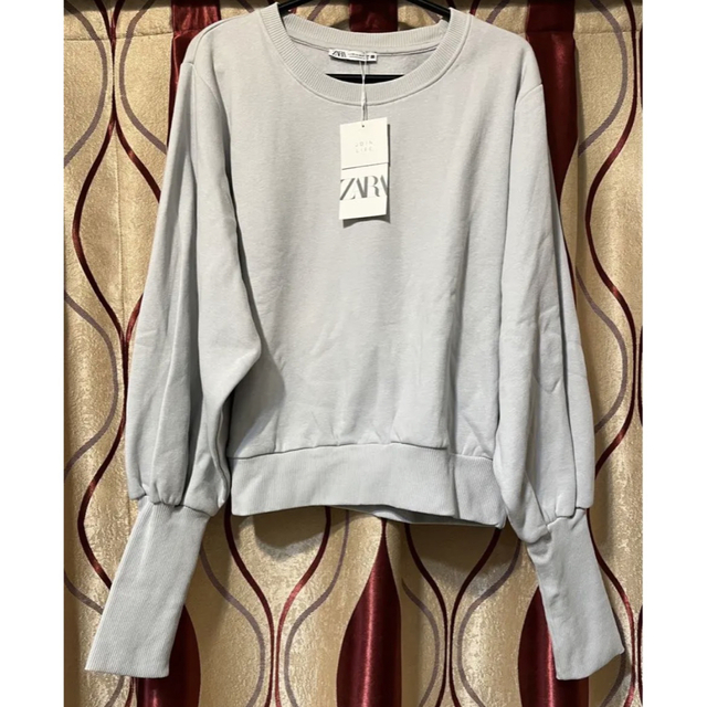 ZARA 新品ZARA バルーンスリーブスウェットシャツMの通販 by ♡ちな♡'s shop|ザラならラクマ
