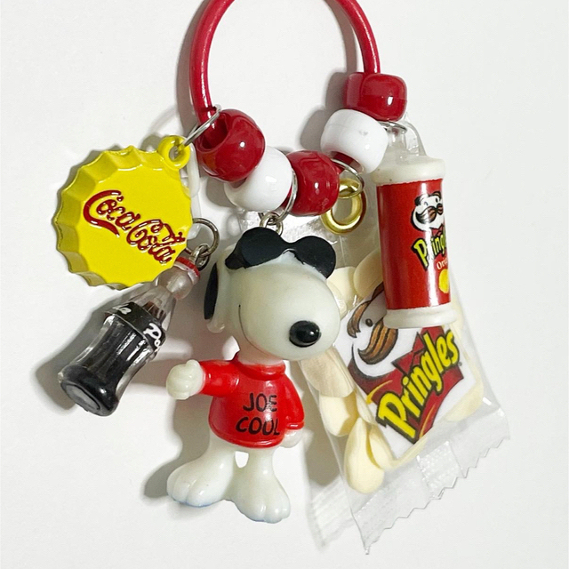 SNOOPY(スヌーピー)のちょっとやんちゃなあの子😎が 好き❣️✨キーホルダー ハンドメイドのアクセサリー(キーホルダー/ストラップ)の商品写真