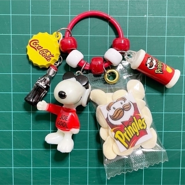 SNOOPY(スヌーピー)のちょっとやんちゃなあの子😎が 好き❣️✨キーホルダー ハンドメイドのアクセサリー(キーホルダー/ストラップ)の商品写真