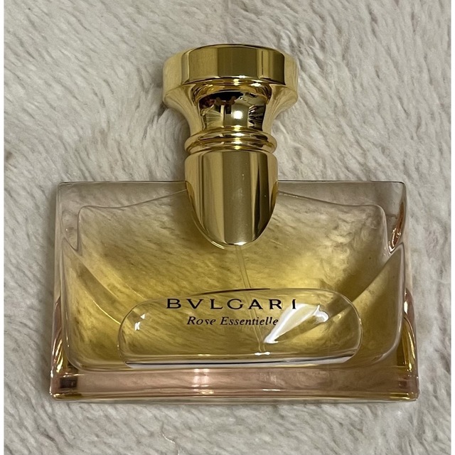 BVLGARI 未使用新品 ローズ エッセンシャル オーデパルファム50mLの通販 by M's shop｜ラクマ