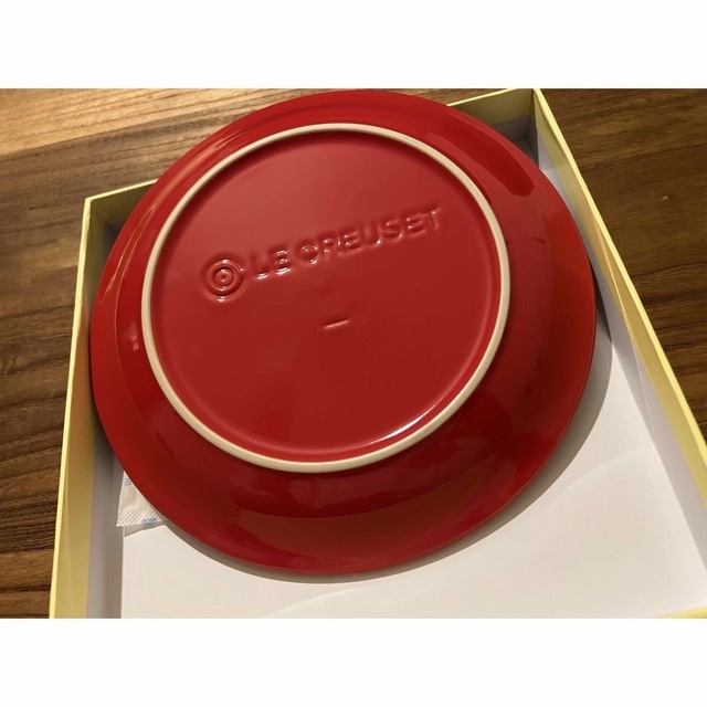 LE CREUSET(ルクルーゼ)の【お値下げ】ル・クルーゼ　プレート インテリア/住まい/日用品のキッチン/食器(食器)の商品写真