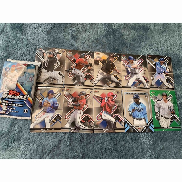 MLB(メジャーリーグベースボール)のtopps finest 2022 メジャー　カードゲーム　大谷翔平　MLB エンタメ/ホビーのトレーディングカード(シングルカード)の商品写真