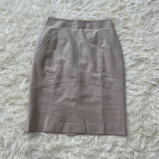 LAUTREAMONT(ロートレアモン)のLAUTREAMONT ロートレアモンスカート　膝丈　ベージュ レディースのスカート(ひざ丈スカート)の商品写真