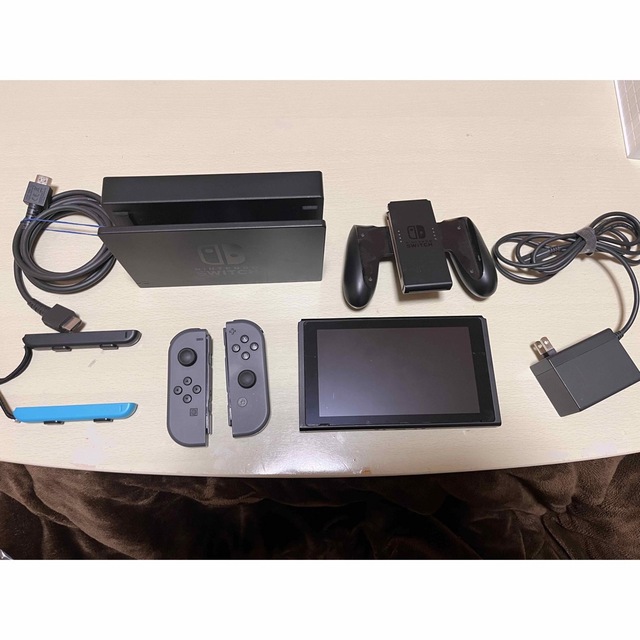 Nintendo Switch(ニンテンドースイッチ)のNintendo Switch プロコン、汎用コントローラー、ソフトセット エンタメ/ホビーのゲームソフト/ゲーム機本体(家庭用ゲーム機本体)の商品写真