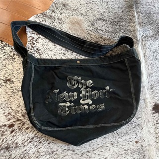 ステューシー(STUSSY)のThe New York Times messenger bag(メッセンジャーバッグ)