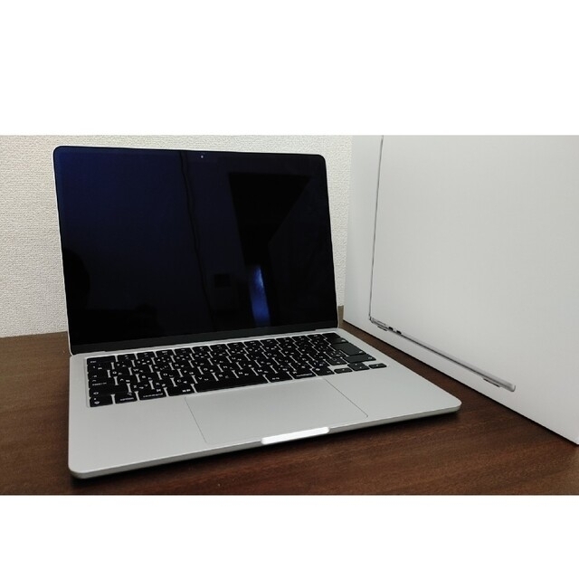 macbook air M2　8gb/256gb