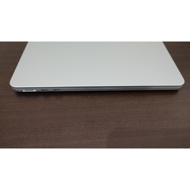 macbook air M2　8gb/256gb