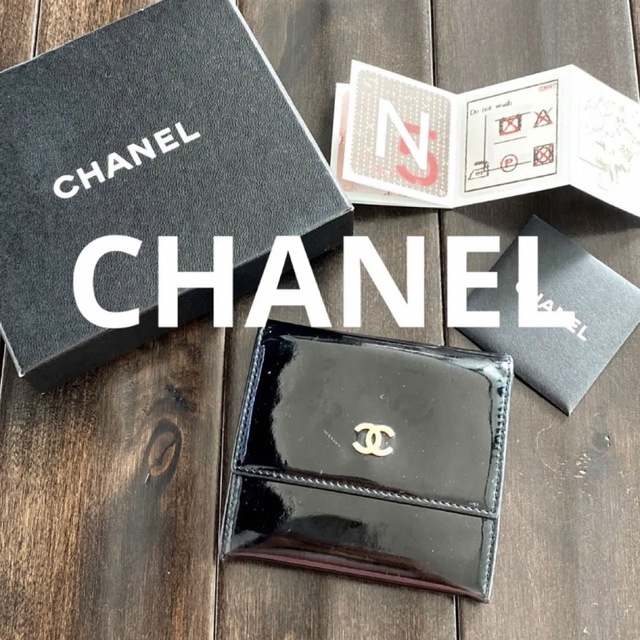 CHANEL(シャネル)のシャネル　三つ折り財布 レディースのファッション小物(財布)の商品写真