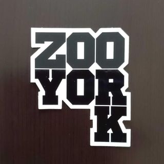 ズーヨーク(ZOO YORK)の(縦7.5cm横6.3cm)　ZOOYORK ズーヨーク　ステッカー(スケートボード)