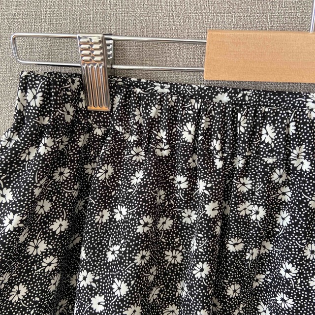 UNITED ARROWS green label relaxing(ユナイテッドアローズグリーンレーベルリラクシング)の同封花柄スカート レディースのスカート(ロングスカート)の商品写真