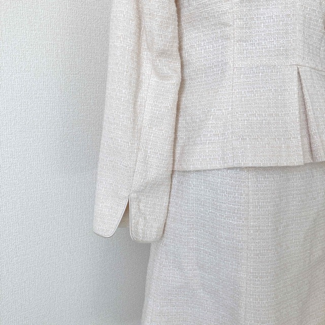 【美品】Della Luce スーツ セット フォーマル ツイード ベージュ M レディースのフォーマル/ドレス(スーツ)の商品写真