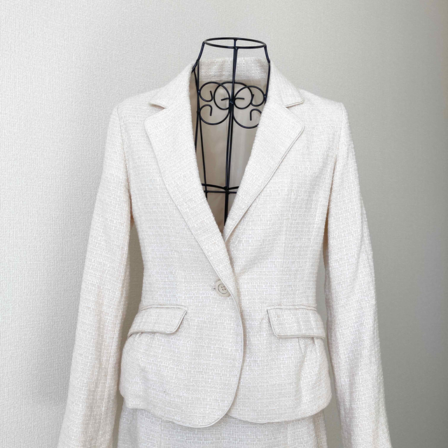 【美品】Della Luce スーツ セット フォーマル ツイード ベージュ M レディースのフォーマル/ドレス(スーツ)の商品写真
