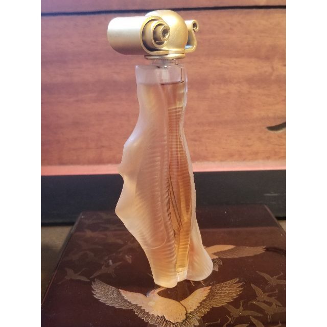 GIVENCHY(ジバンシィ)のジバンシー オーガンザ インデセンス Organza EDP 50ml コスメ/美容の香水(香水(女性用))の商品写真