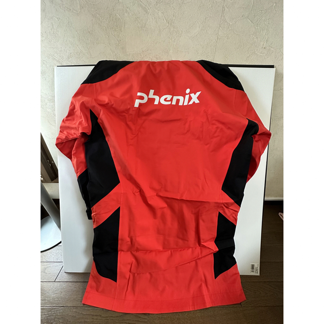 phenix(フェニックス)のPHENIX ポンチョ 新品未使用品 Mサイズ スポーツ/アウトドアのスキー(ウエア)の商品写真