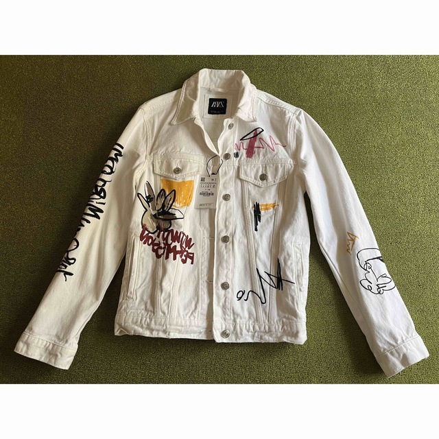 ZARA(ザラ)のZARA プリント　デニムジャケット　ホワイト　 メンズのジャケット/アウター(Gジャン/デニムジャケット)の商品写真
