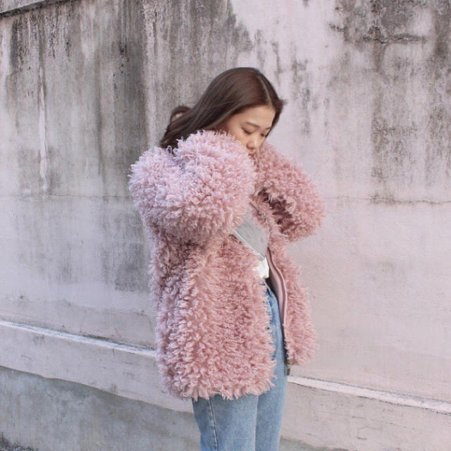 OHOTORO(オオトロ)のOhotoro モコモコアウター Pink☆ レディースのジャケット/アウター(毛皮/ファーコート)の商品写真