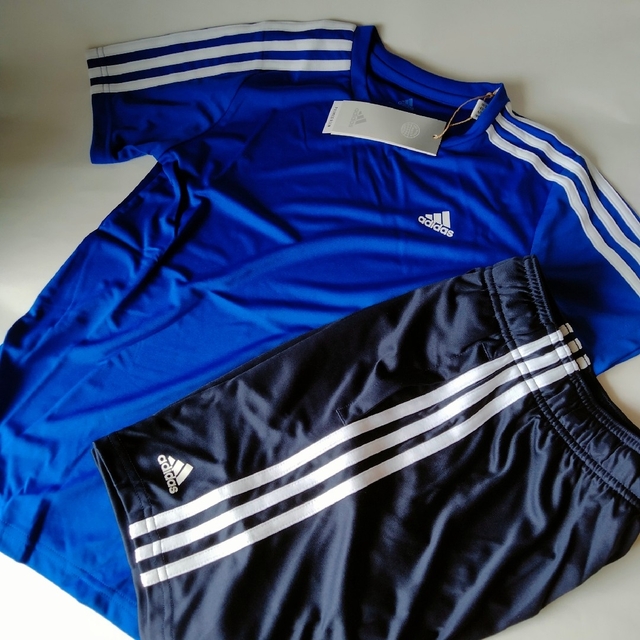 adidas(アディダス)の140 アディダス 子ども 上下セット 半袖 Tシャツ ハーフパンツ 練習着 スポーツ/アウトドアのサッカー/フットサル(ウェア)の商品写真