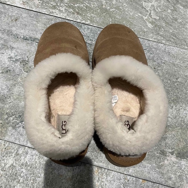 UGG 厚底 ブーツ モコモコ 人気のサムネイル