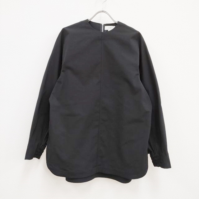 HYKE(ハイク)のHYKE T/C ギャザー シャツ 定価33000円 ブラウス ハイク レディースのトップス(シャツ/ブラウス(長袖/七分))の商品写真