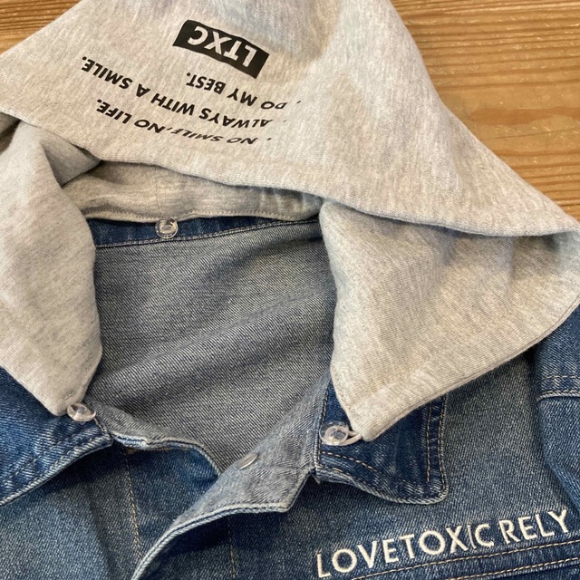 lovetoxic(ラブトキシック)の【えみ様専用】★ Lovetoxic 140  ジージャン　ラブトキ キッズ/ベビー/マタニティのキッズ服女の子用(90cm~)(ジャケット/上着)の商品写真