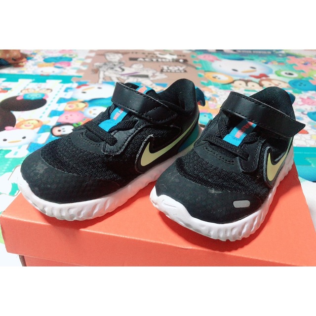 NIKE(ナイキ)のNIKE スニーカー 13cm キッズ/ベビー/マタニティのベビー靴/シューズ(~14cm)(スニーカー)の商品写真