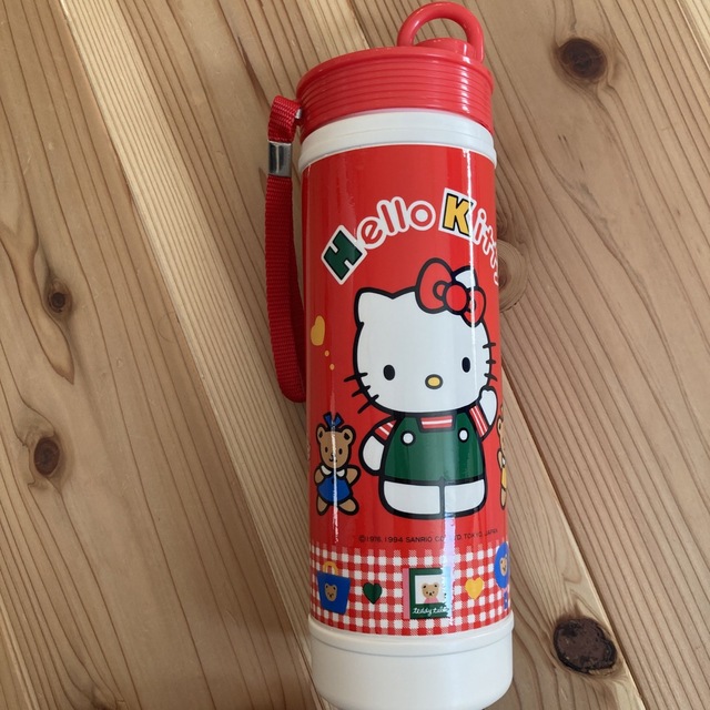 サンリオ - ハローキティ 昭和レトロ ストロー付き水筒の通販 by サンリオ - ハローキティ 昭和レトロ ストロー付き水筒の通販 by