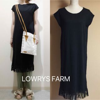 ローリーズファーム(LOWRYS FARM)の【美品】LOWRYS FARM. 裾フリンジワンピース(ひざ丈ワンピース)