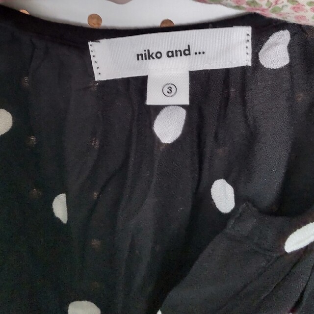 niko and...(ニコアンド)の専用！niko and…トップス レディースのトップス(シャツ/ブラウス(長袖/七分))の商品写真