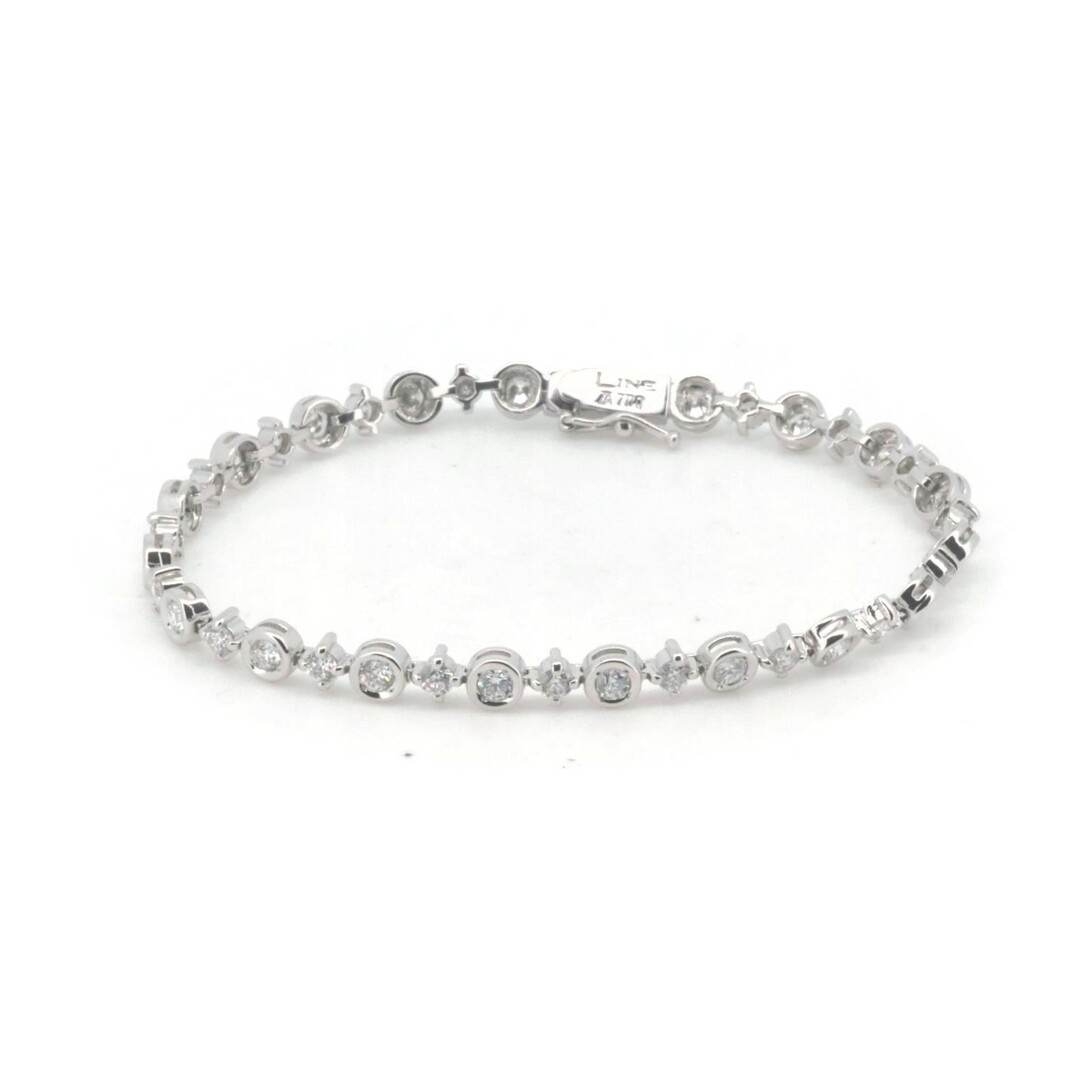 デビアス LINE ダイヤモンド ブレスレット 2.60ct K18WG(18金 ホワイトゴールド) | フリマアプリ ラクマ デビアス LINE ダイヤモンド ブレスレット 2.60ct K18WG(18金 ホワイトゴールド) | フリマアプリ ラクマ
