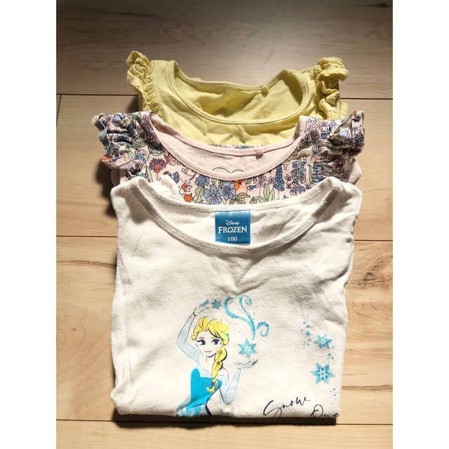 NEXT(ネクスト)のTシャツ3枚セット　女の子 キッズ/ベビー/マタニティのキッズ服女の子用(90cm~)(Tシャツ/カットソー)の商品写真