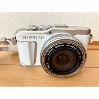 OLYMPUS - オリンパス OLYMPUS PEN E-PL9 ホワイト 64GBのSDカードの