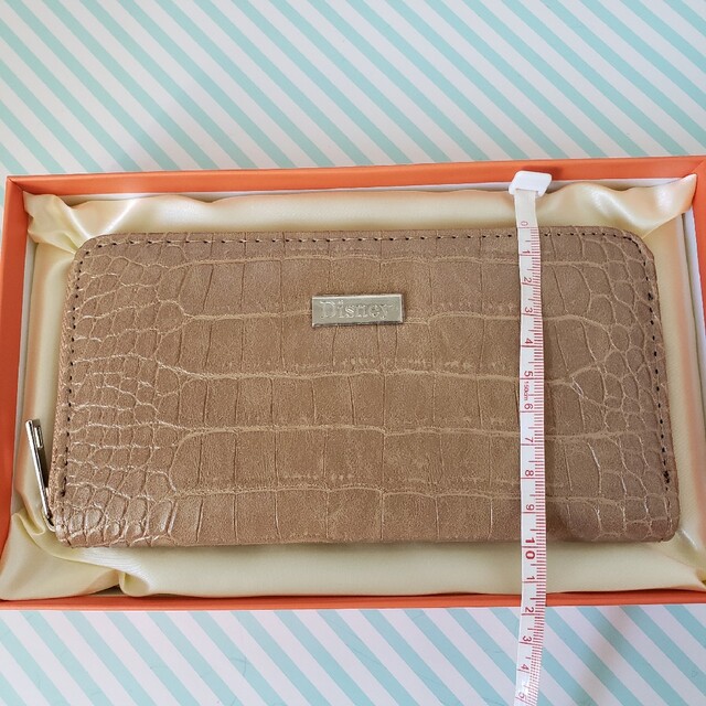 Disney(ディズニー)のディズニー ロングウォレット クロコダイル型 長財布 レディースのファッション小物(財布)の商品写真