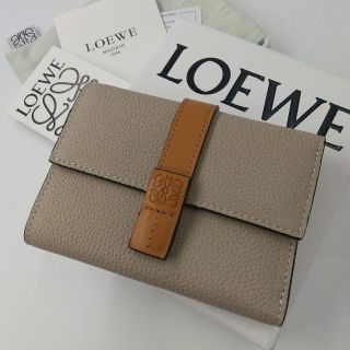 全商品オープニング価格特別価格 スエード、封入巾着袋付き LOEWE