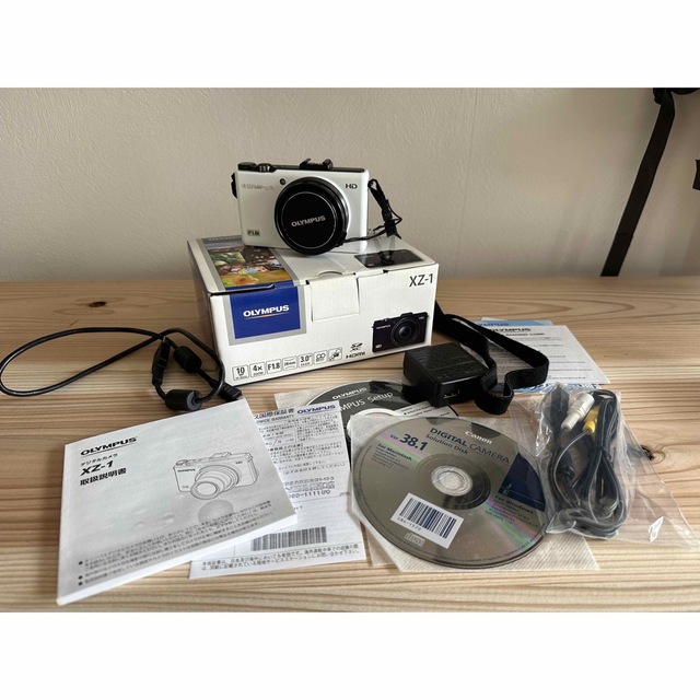 すーさん25様専用】OLYMPAS XZ-1 ホワイト 【最安値挑戦